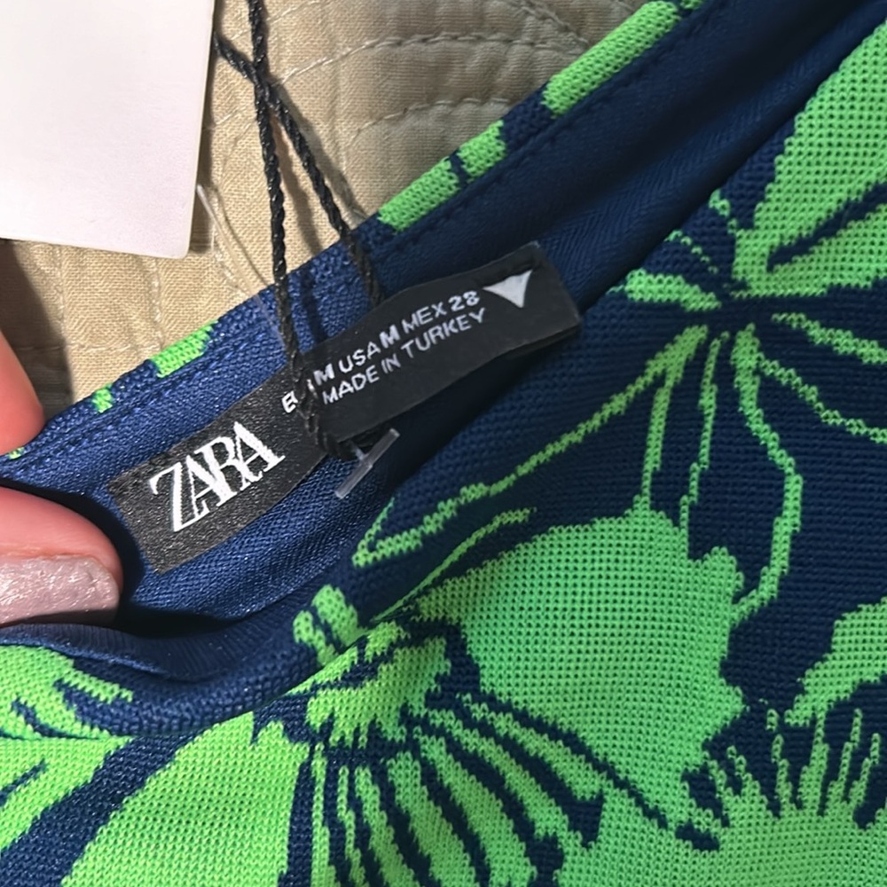 Zara coordinating set floral jacquard crop top and high rise flare set. Med. - Picture 11 of 12
